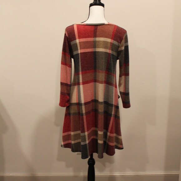 Discount Divas Beautiful Plaid Dress Size Medium - Picture 2 of 5